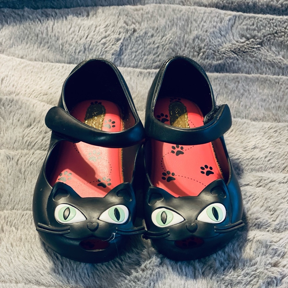 Mini Melissa size 7